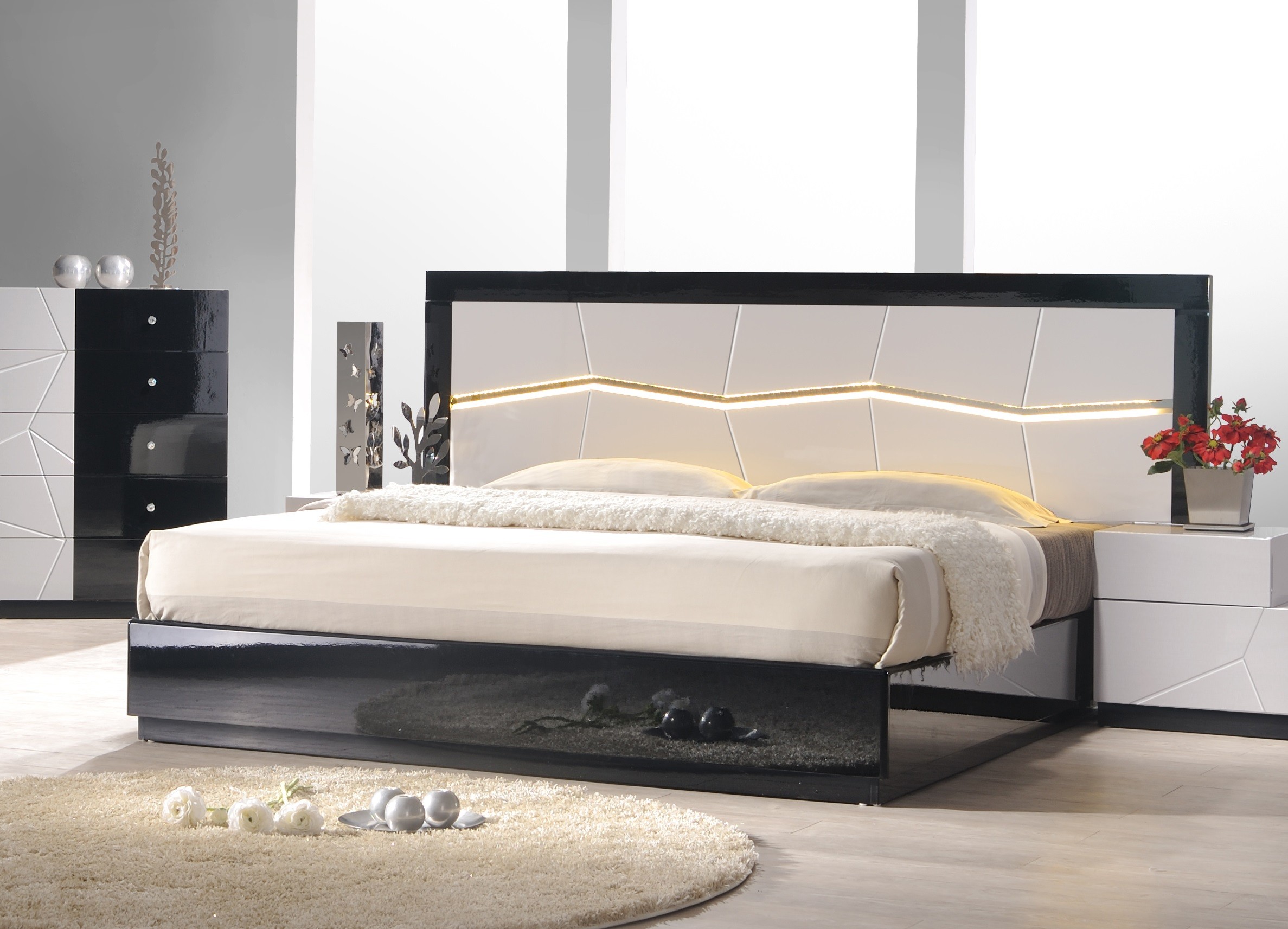Brighton King Bed