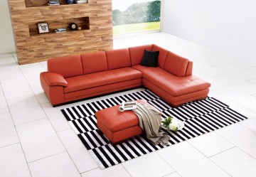 XL Classic Tufted Leather Left Hand Facing Sectional
