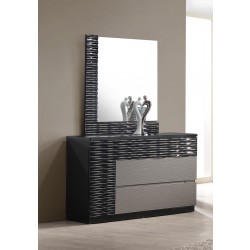 Bowery Dresser